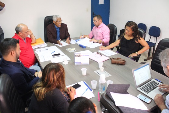 Paço do Lumiar: Nova reunião entre Sinproesemma e gestão municipal é marcada por intensos debates sobre relotação e carga horária