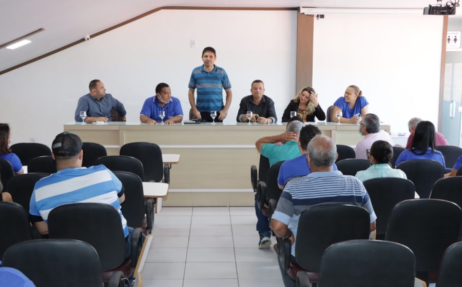 Sinproesemma distribui novos fardamentos para colaboradores