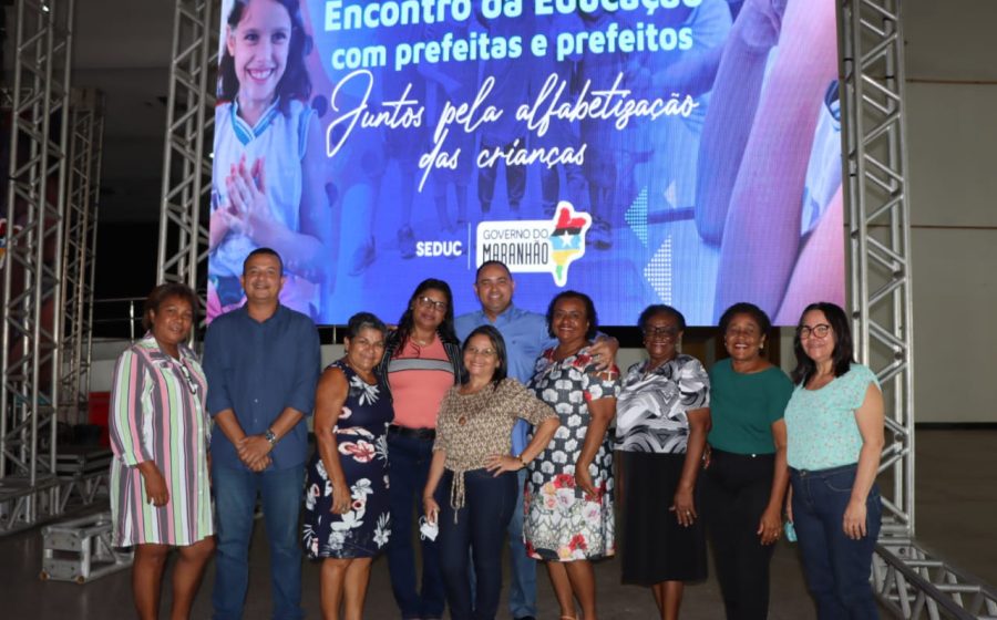 Sinproesemma participa de Encontro da Educação com Prefeitas e Prefeitos