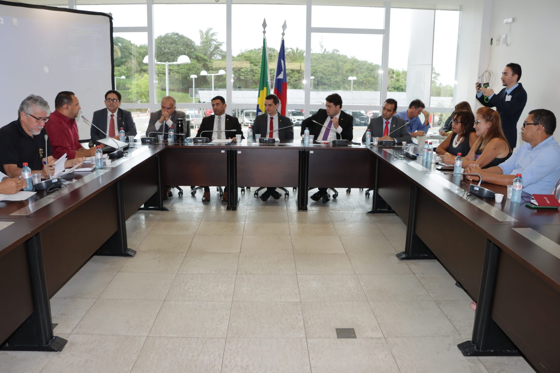Sinproesemma reúne com Comissão de Educação da Assembleia Legislativa