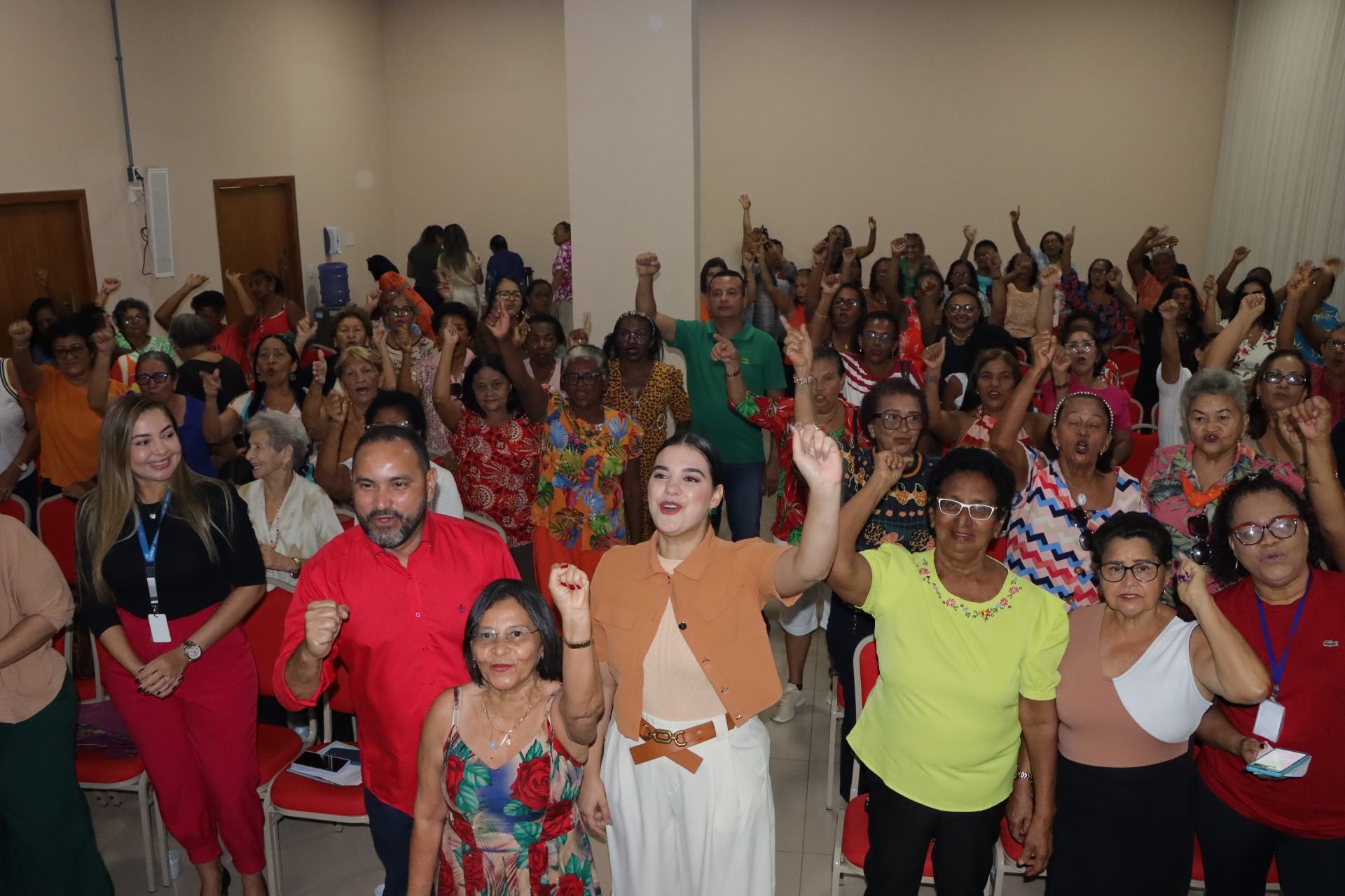 Sinproesemma realiza comemoração em alusão ao Dia do Aposentado