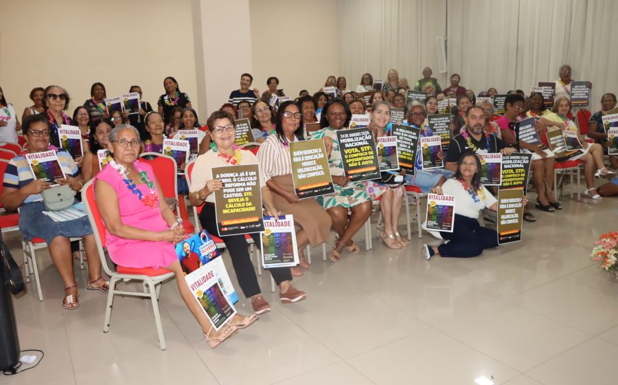 Sinproesemma homenageia aposentados associados com programação especial