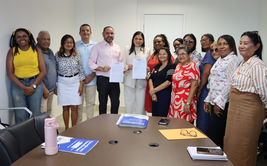 Sinproesemma reúne com Deputada Solange Almeida, presidente da Comissão de Educação da ALEMA